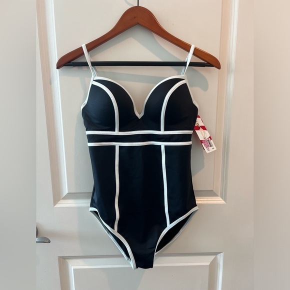 NWT SPANX Sweetheart One Piece Swimsuit Bathing Suit Built-In Bra Underwire - Picture 2 of 16